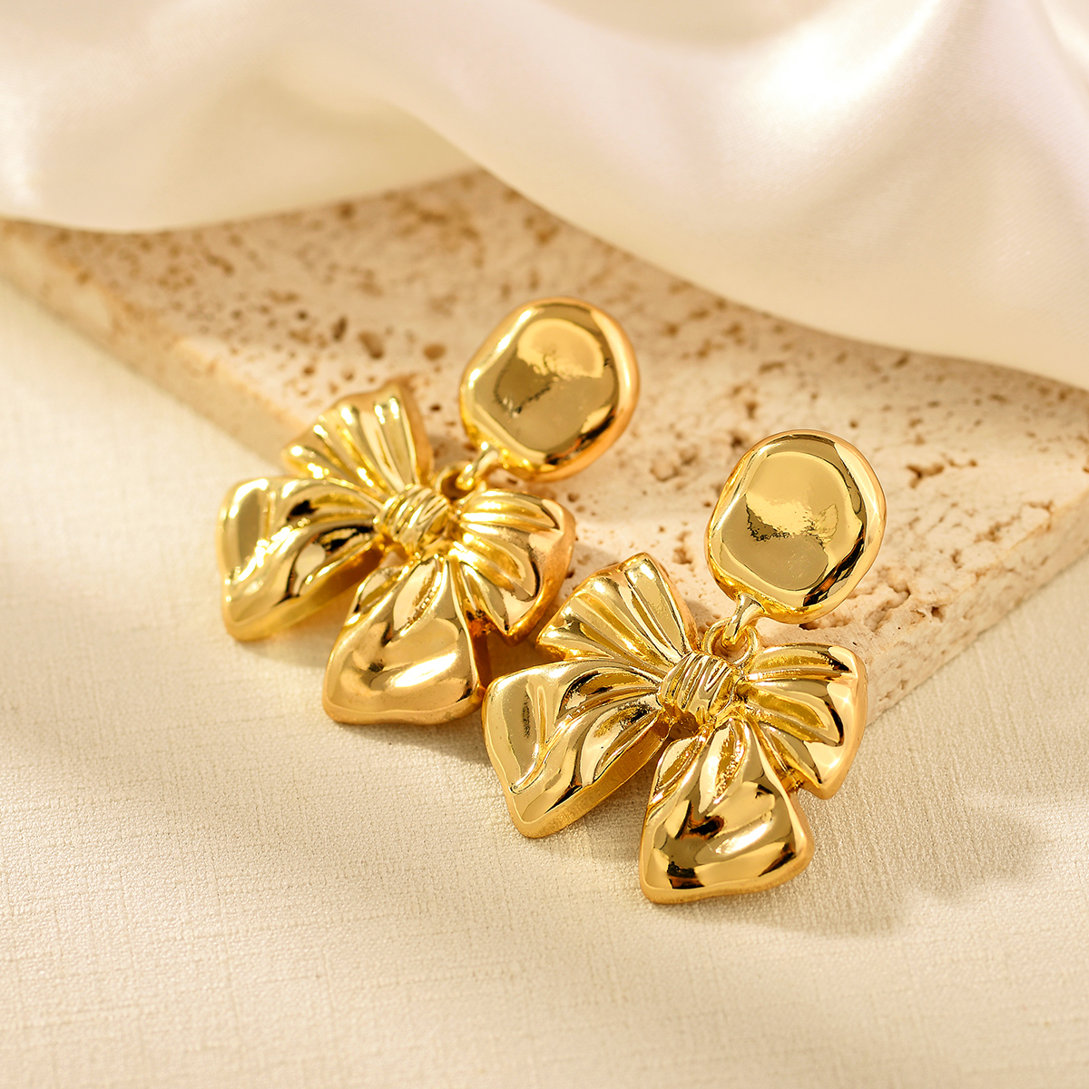 1 Pair Elegant Bow Knot Alloy Drop Earrings display picture 1