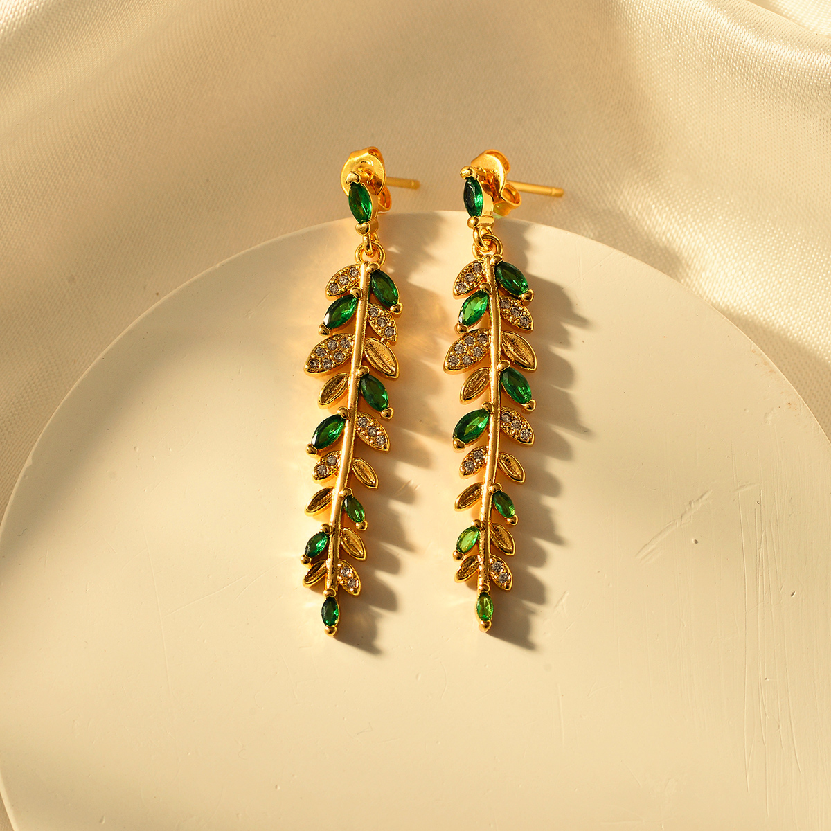 1 Pair Classic Style Grain Alloy Drop Earrings display picture 3