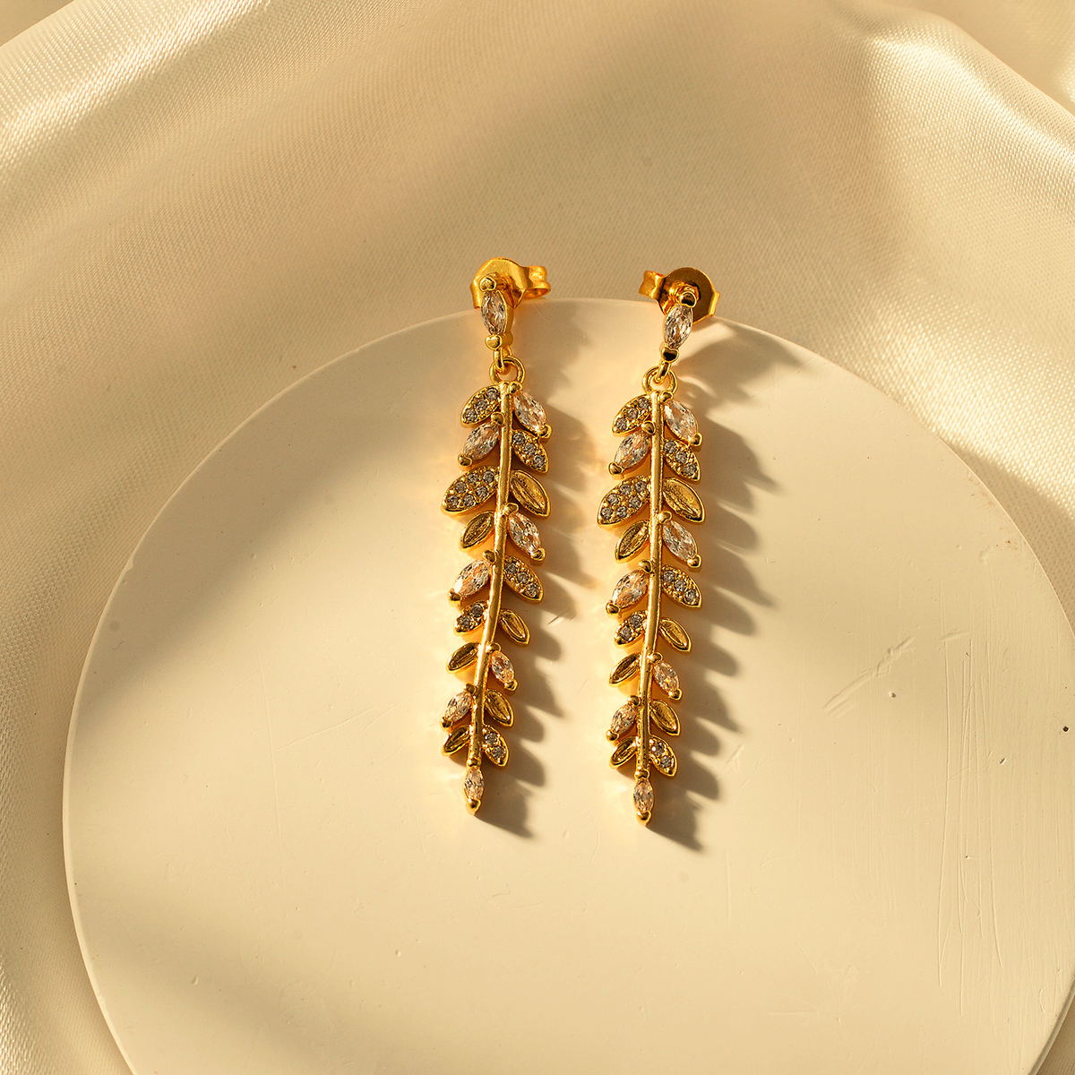 1 Pair Classic Style Grain Alloy Drop Earrings display picture 4