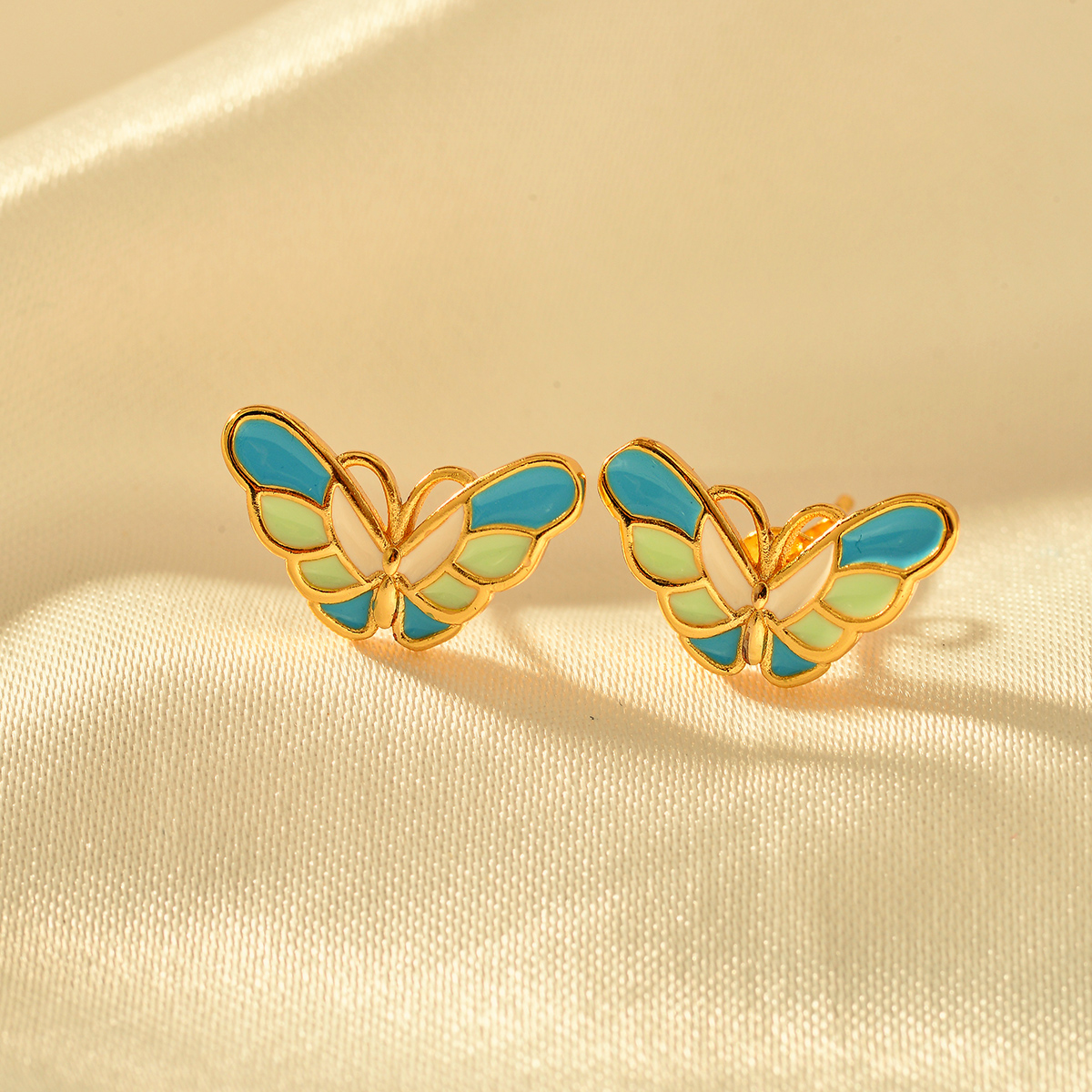 1 Pair Elegant Butterfly Copper Ear Studs display picture 1