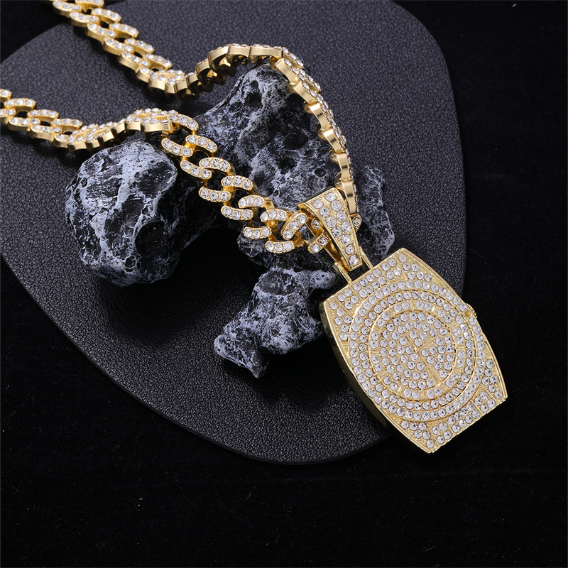 Hip Hop Geométrico Aleación De Zinc Enchapado Embutido Diamantes De Imitación Hombres Collar Colgante display picture 5