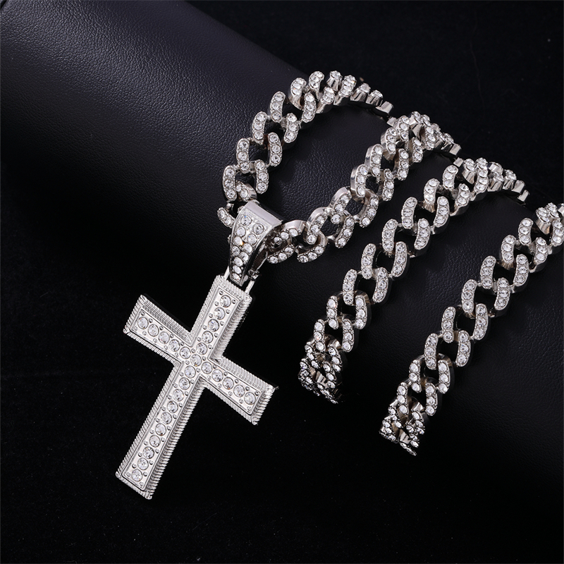 Hip-Hop Cross Zinc Alloy Plating Inlay Rhinestones K Gold Plated Rhodium Plated Men's Pendant Necklace display picture 3