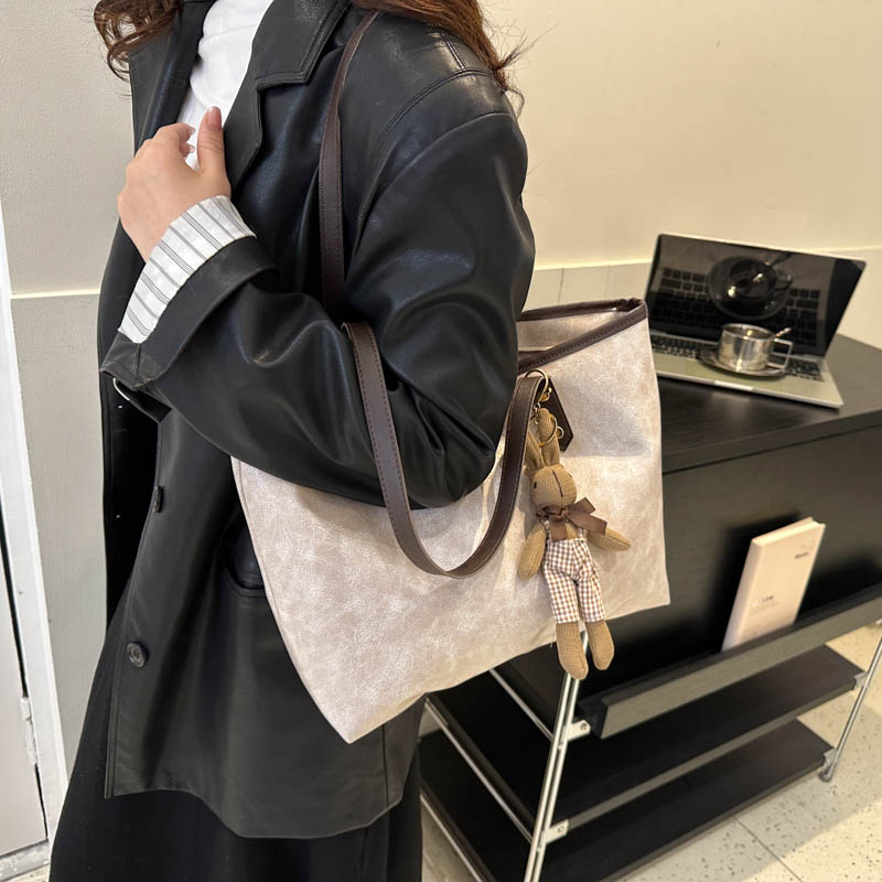 امرأة جلد غير حقيقي اللون الصامد نمط خمر مربع سحاب البنطلون حقيبة الإبط display picture 12