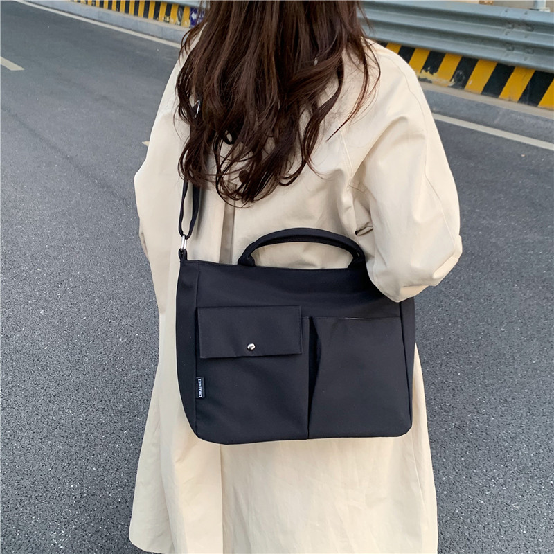 Women's Composite Fabric Solid Color Classic Style Sewing Thread Square Zipper Handbag display picture 19