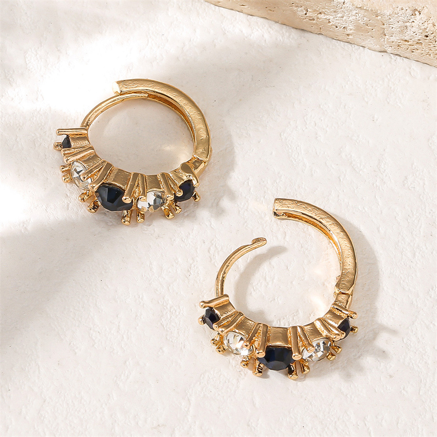 1 Pair Simple Style Geometric Copper Rhinestones Hoop Earrings display picture 2