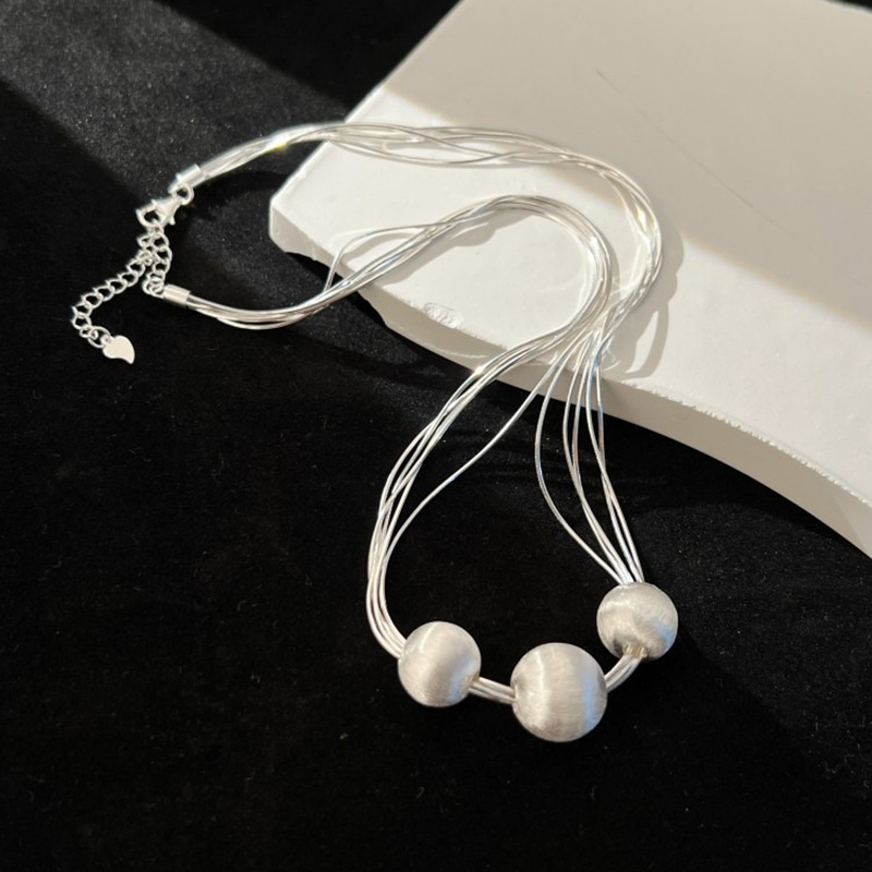 Simple Style Solid Color Artificial Pearl Copper Beaded Plating Silver Plated Unisex Necklace display picture 1