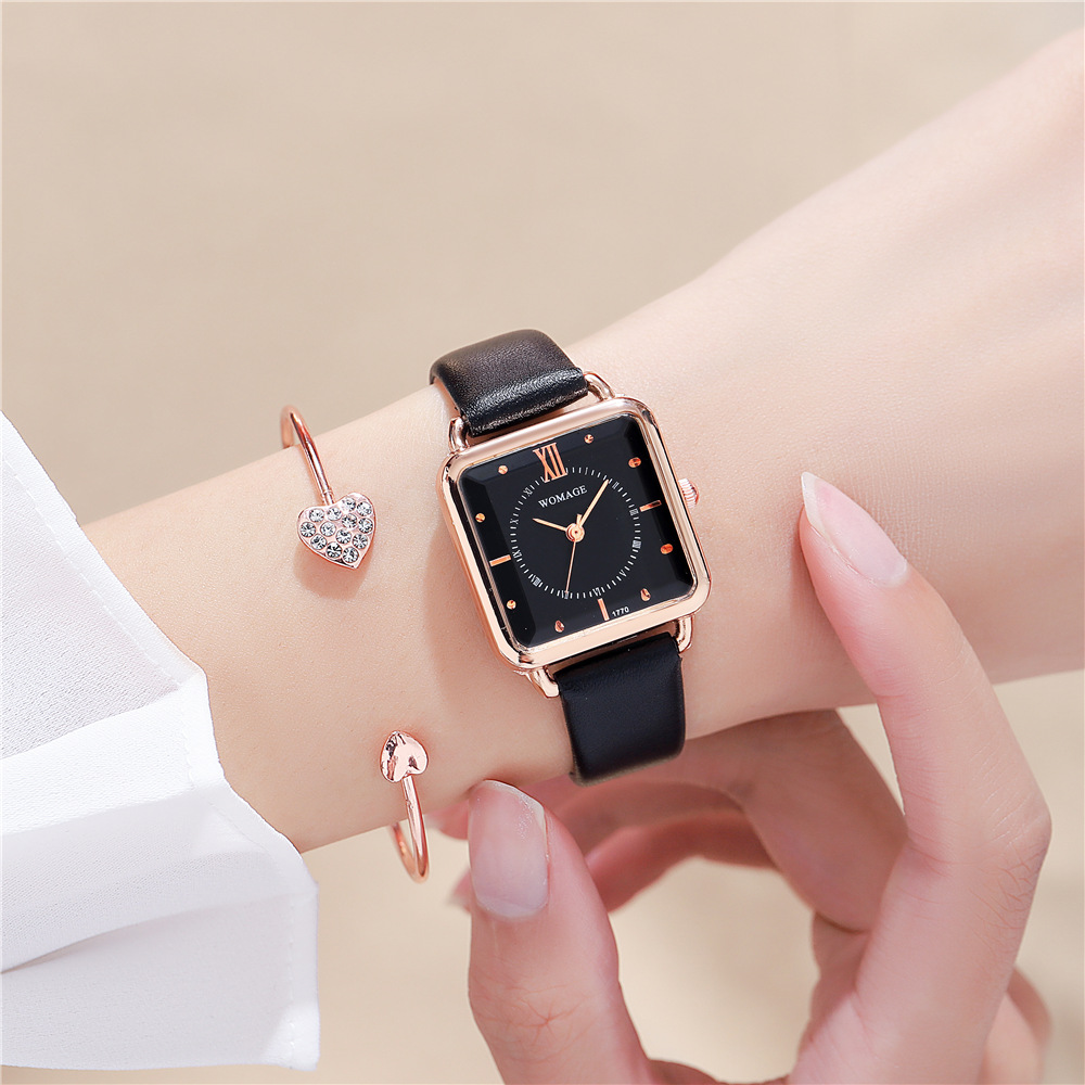 Vintage Style Square Buckle Quartz Women's Watches display picture 3