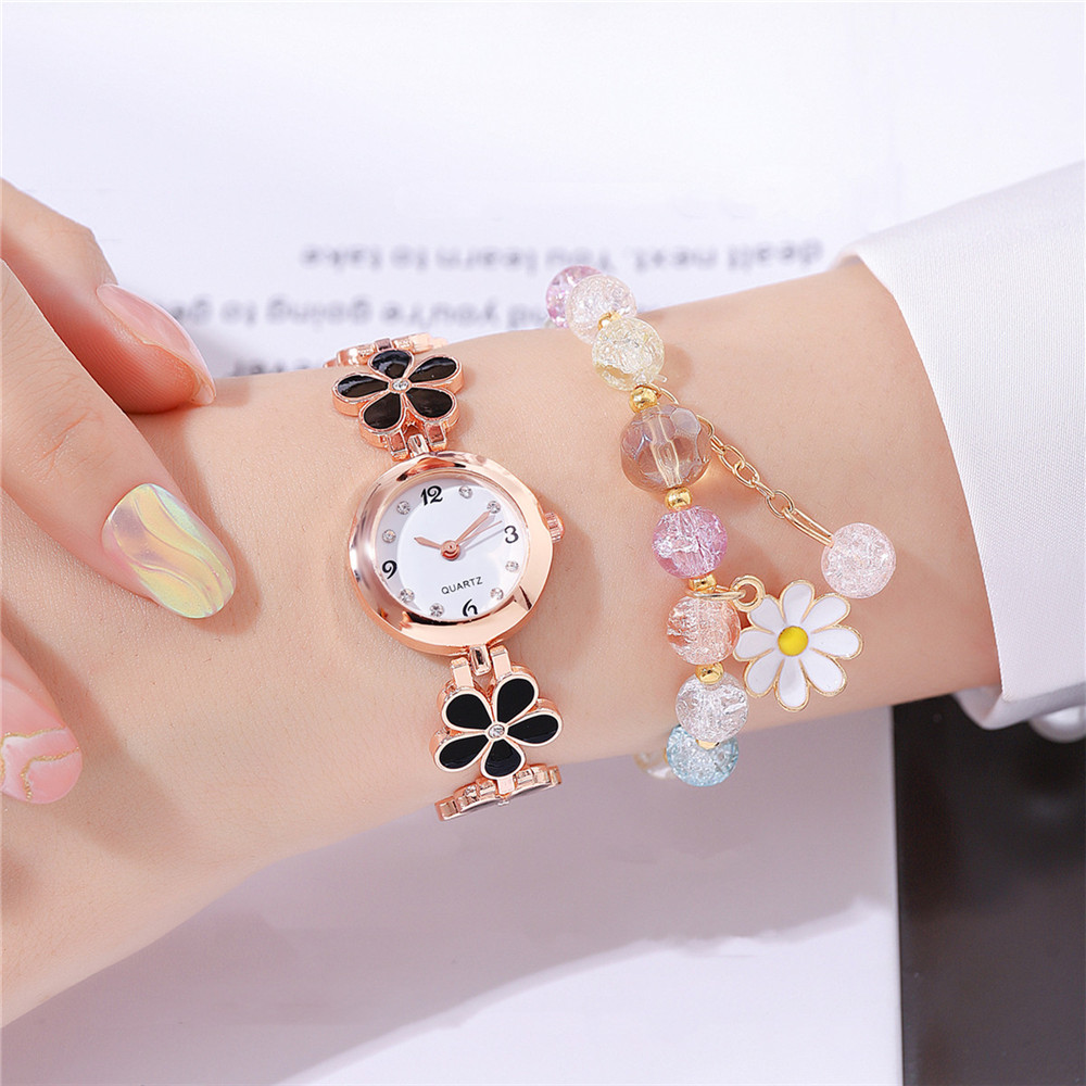 Sweet Daisy Quartz Women's Watches display picture 5
