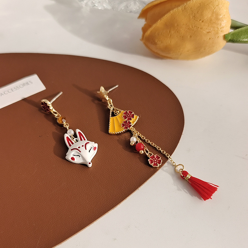 1 Pair Simple Style Classic Style Color Block Plating Alloy Gold Plated Drop Earrings display picture 9