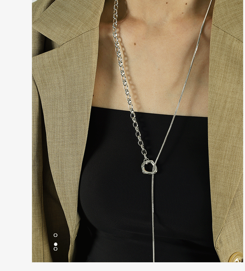 Casual Simple Style Solid Color Titanium Steel Plating Metal Button Women's Sweater Chain display picture 2