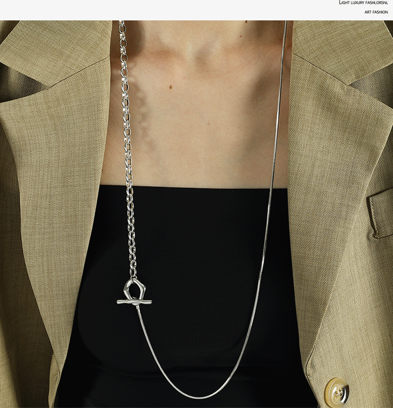 Casual Simple Style Solid Color Titanium Steel Plating Metal Button Women's Sweater Chain display picture 8