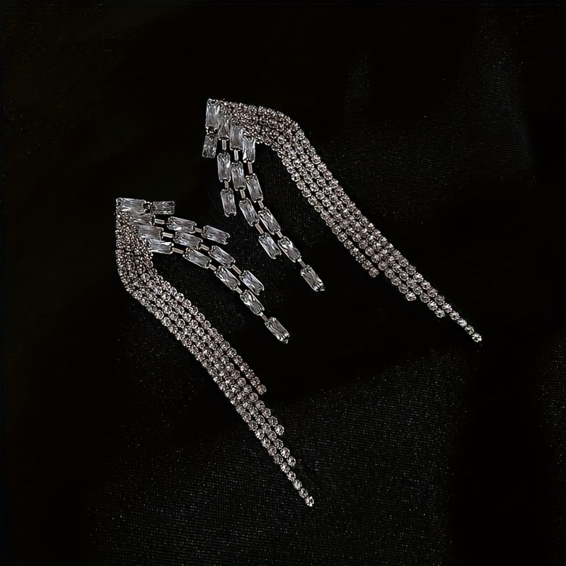 1 Par Glamour Brillante Borla Enchapado Embutido Cobre Diamantes De Imitación Plateado Pendientes De Gota display picture 3