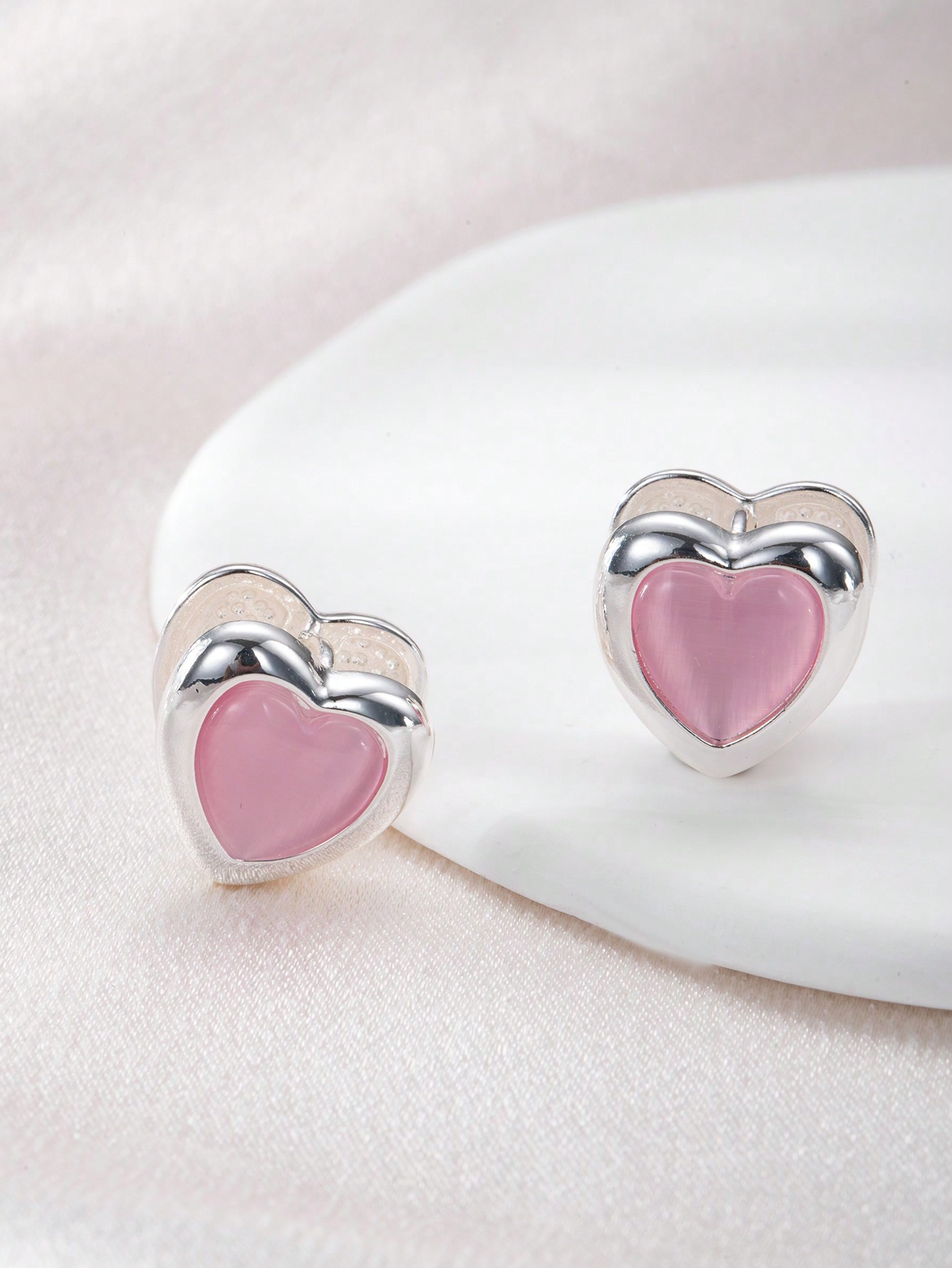 1 Pair Simple Style Heart Shape Inlay Copper Zircon Silver Plated Ear Studs display picture 3