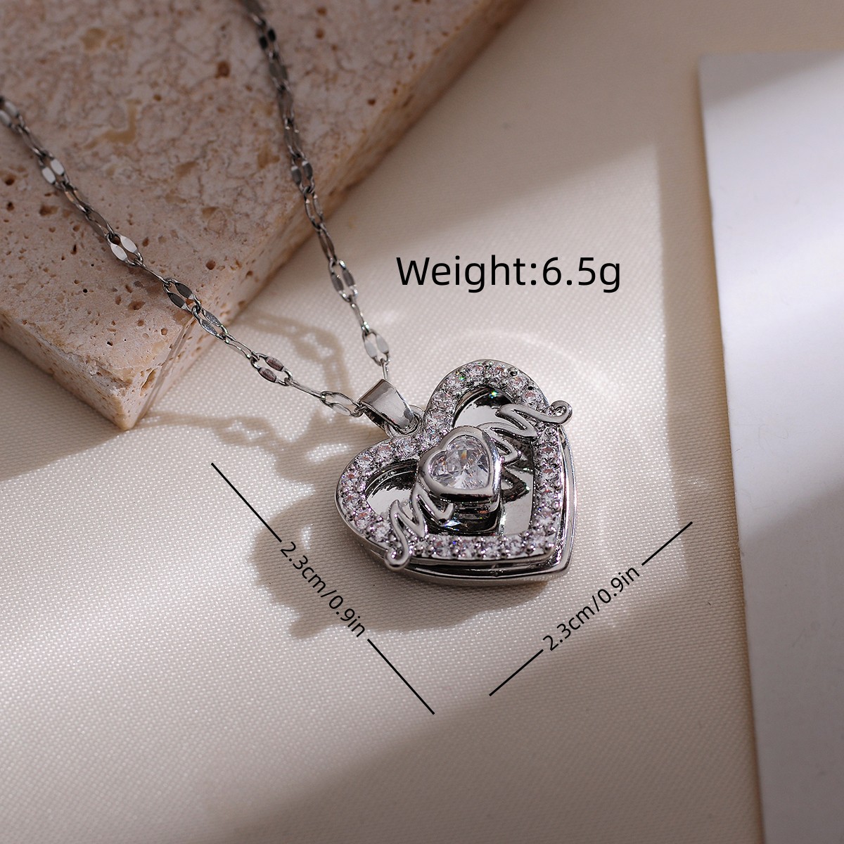 Copper Casual Elegant Classic Style Inlay Heart Shape Zircon Pendant Necklace display picture 1
