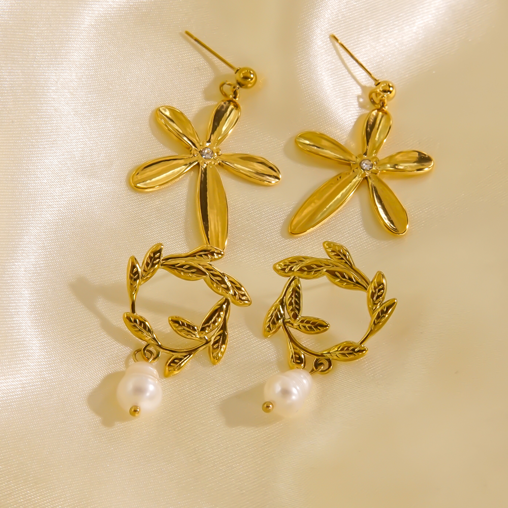 1 Pair Vacation Sweet Flower Plating 304 Stainless Steel Pearl 14K Gold Plated Drop Earrings display picture 3