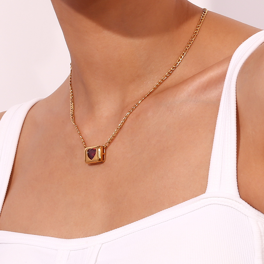 Vintage Style Simple Style Classic Style Square Heart Shape Stainless Steel Plating Inlay Zircon 18k Gold Plated Pendant Necklace display picture 10