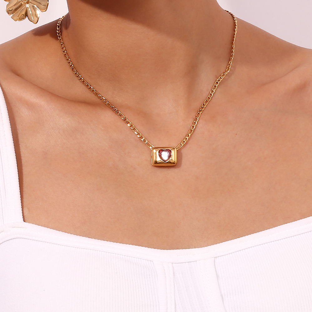 Vintage Style Simple Style Classic Style Square Heart Shape Stainless Steel Plating Inlay Zircon 18k Gold Plated Pendant Necklace display picture 11