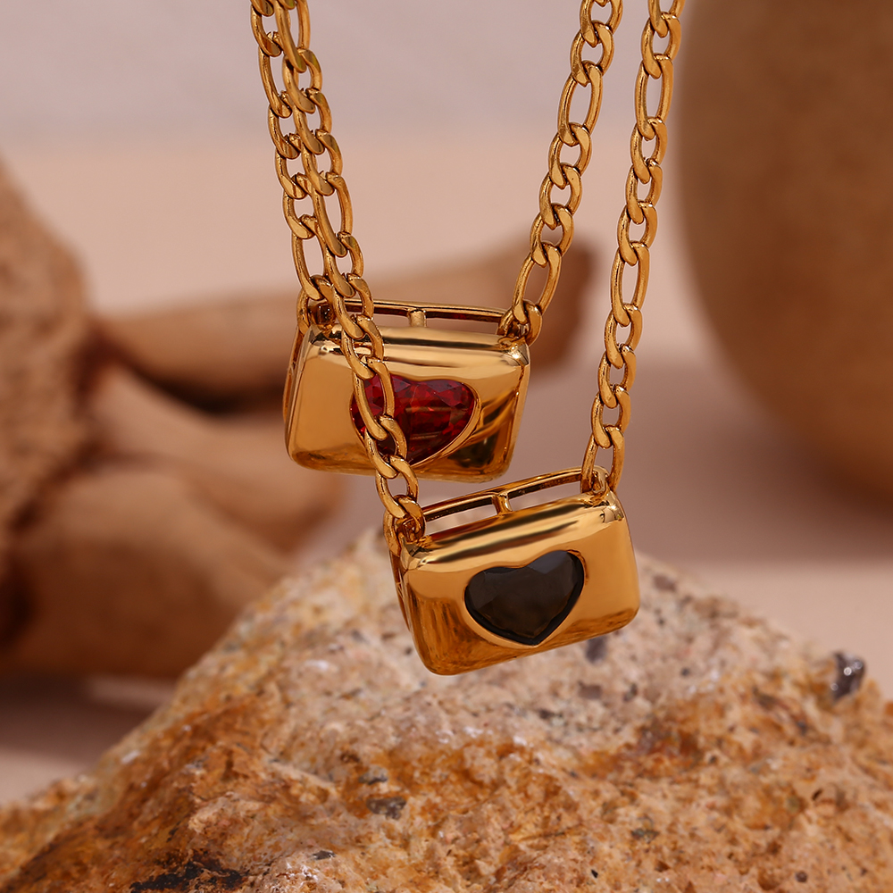 Vintage Style Simple Style Classic Style Square Heart Shape Stainless Steel Plating Inlay Zircon 18k Gold Plated Pendant Necklace display picture 13
