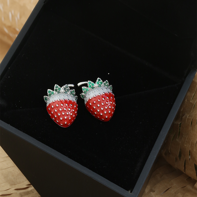 1 Pair Sweet Strawberry Enamel Plating Inlay Copper Zircon White Gold Plated Ear Studs display picture 6