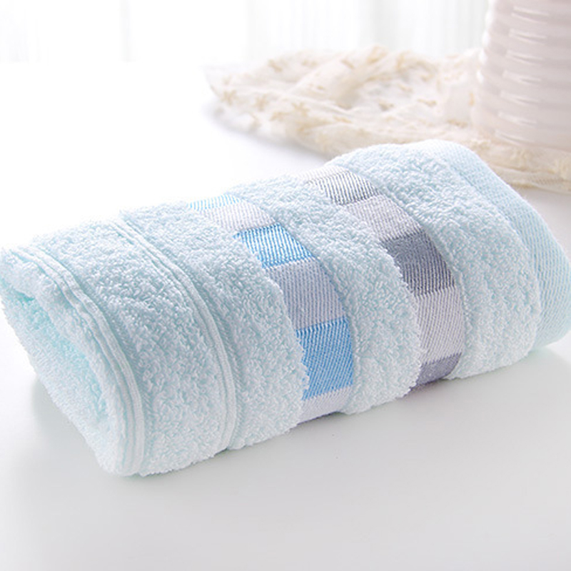Elegant Formal Solid Color Blended Short Plush Towels Wall Art display picture 3