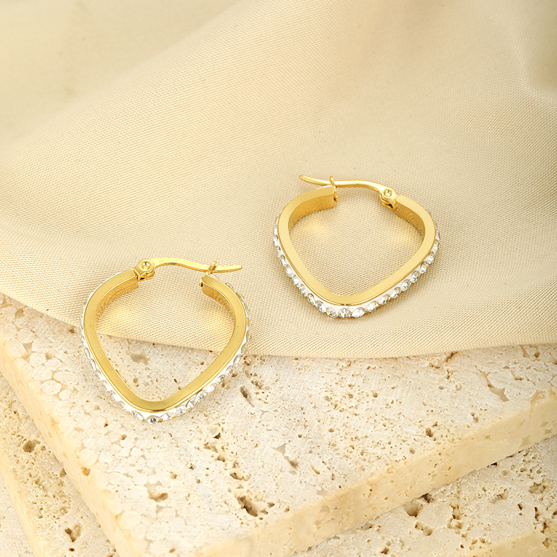 1 Pair Simple Style Classic Style Solid Color Plating Inlay Stainless Steel Artificial Diamond Hoop Earrings display picture 5