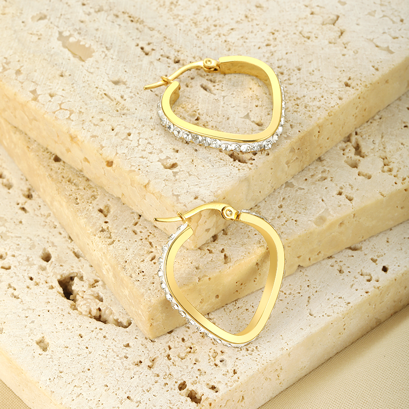1 Pair Simple Style Classic Style Solid Color Plating Inlay Stainless Steel Artificial Diamond Hoop Earrings display picture 6
