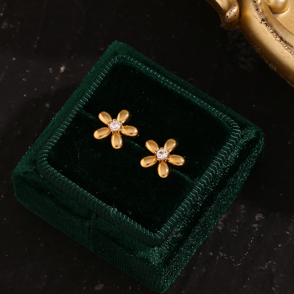 1 Pair Basic Simple Style Classic Style Flower Plating Inlay Stainless Steel Rhinestones 18k Gold Plated Ear Studs display picture 5
