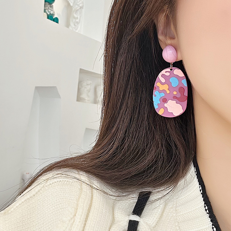 1 Pair Cute Sweet Geometric Resin Drop Earrings display picture 10