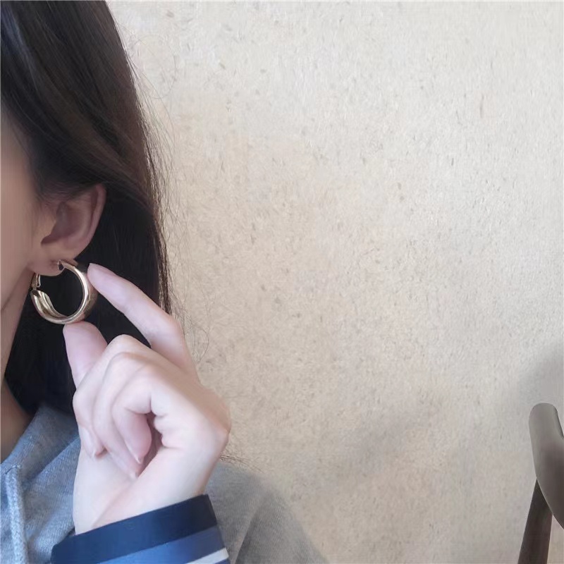 1 Pair Simple Style Solid Color Plating Alloy White Gold Plated Gold Plated Ear Studs display picture 5