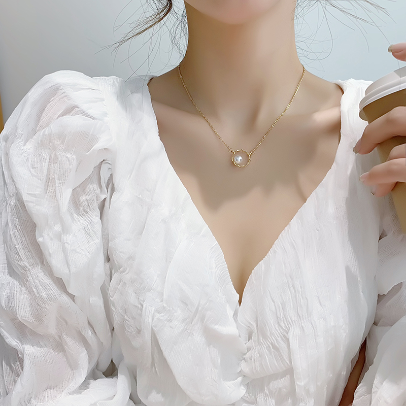 Elegant Einfacher Stil Runden Legierung Überzug Inlay Künstliche Perlen Vergoldet Frau Halskette display picture 2