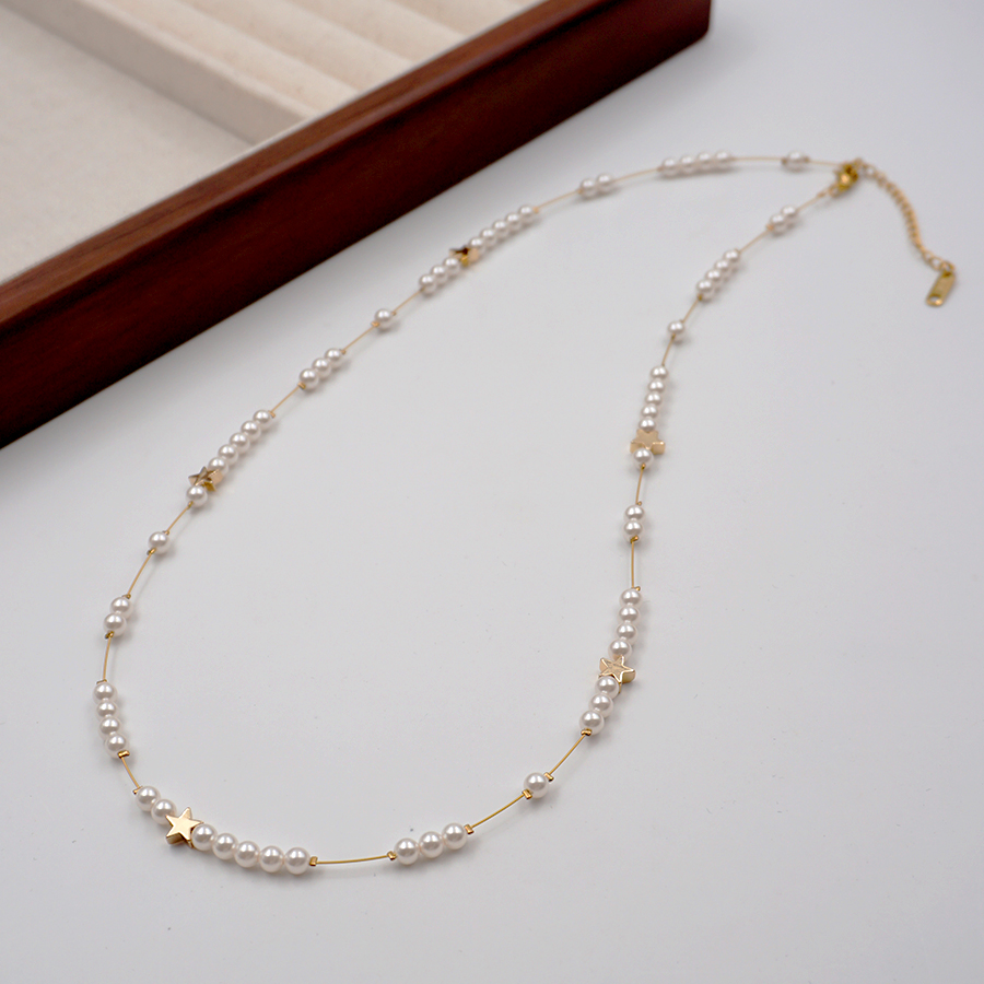 Wholesale Elegant Pentagram Imitation Pearl Titanium Steel Copper Beaded Plating Gold Plated Necklace display picture 3