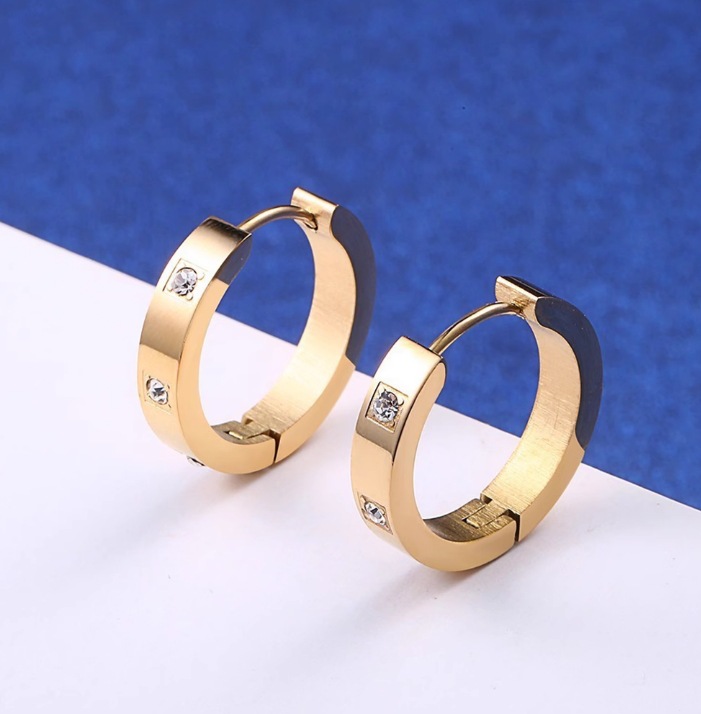 1 Pair Simple Style Geometric Inlay Titanium Steel Zircon 18K Gold Plated Earrings Ear Studs display picture 2