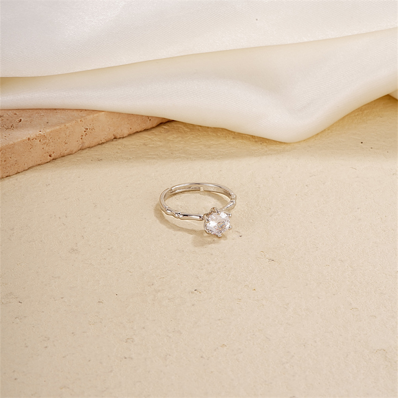 Simple Style Shiny Round Copper Plating Inlay Zircon Silver Plated Rings Necklace display picture 2