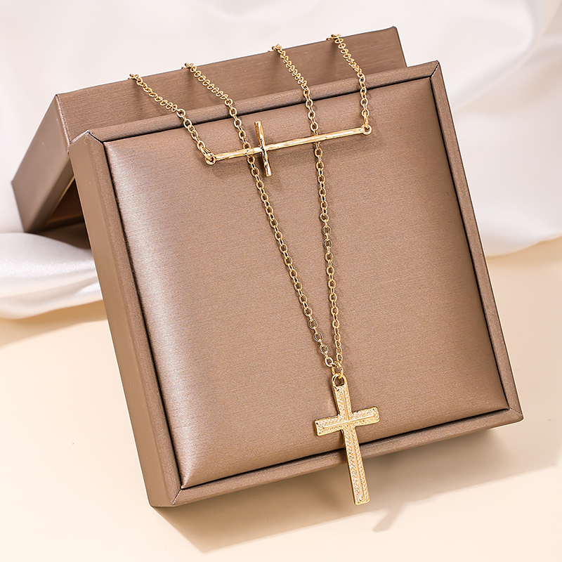 Simple Style Classic Style Artistic Cross Alloy Zinc Women's Layered Necklaces display picture 4