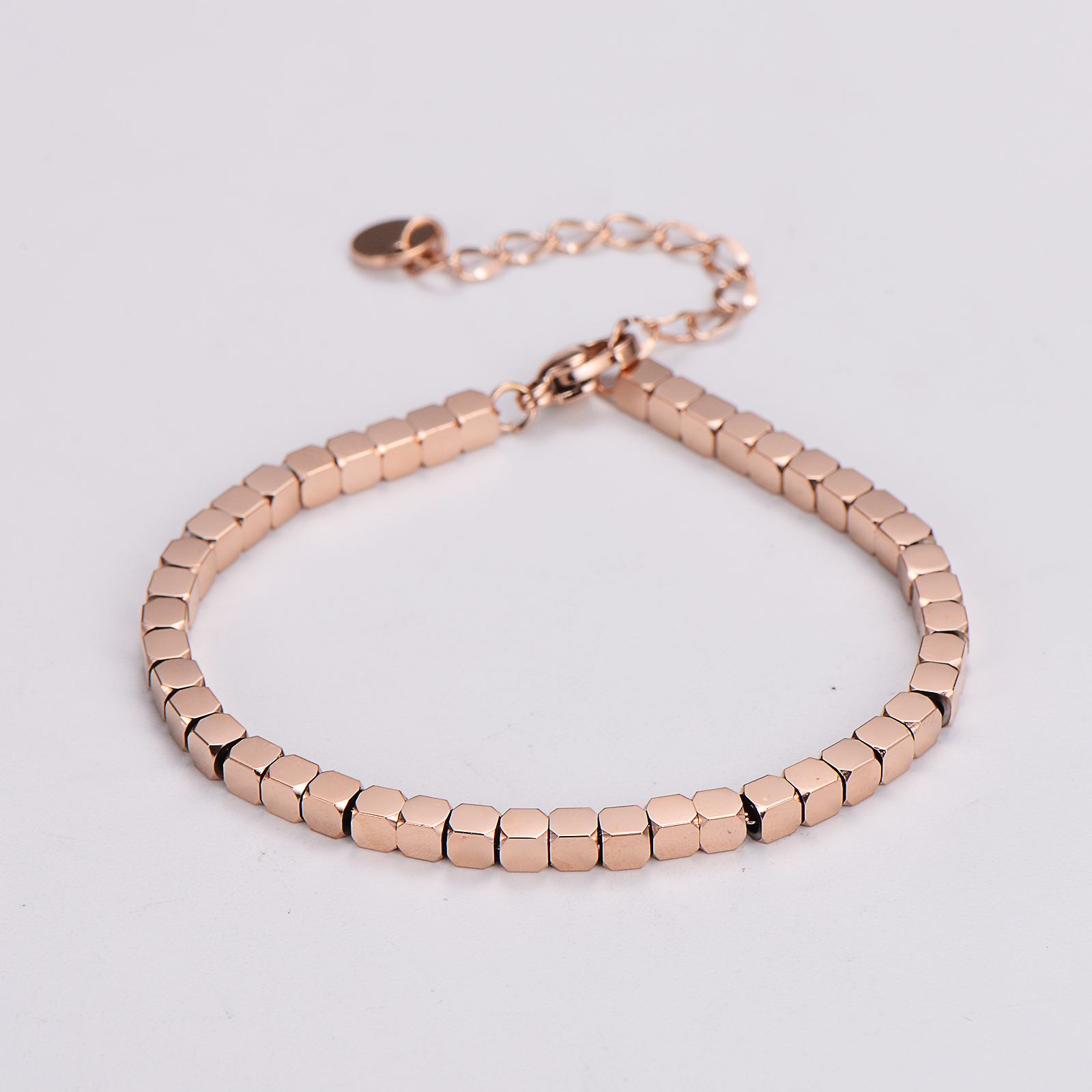 Elegant Luxurious Solid Color Stainless Steel 18K Gold Plated Rose Gold Plated Bracelets In Bulk display picture 4