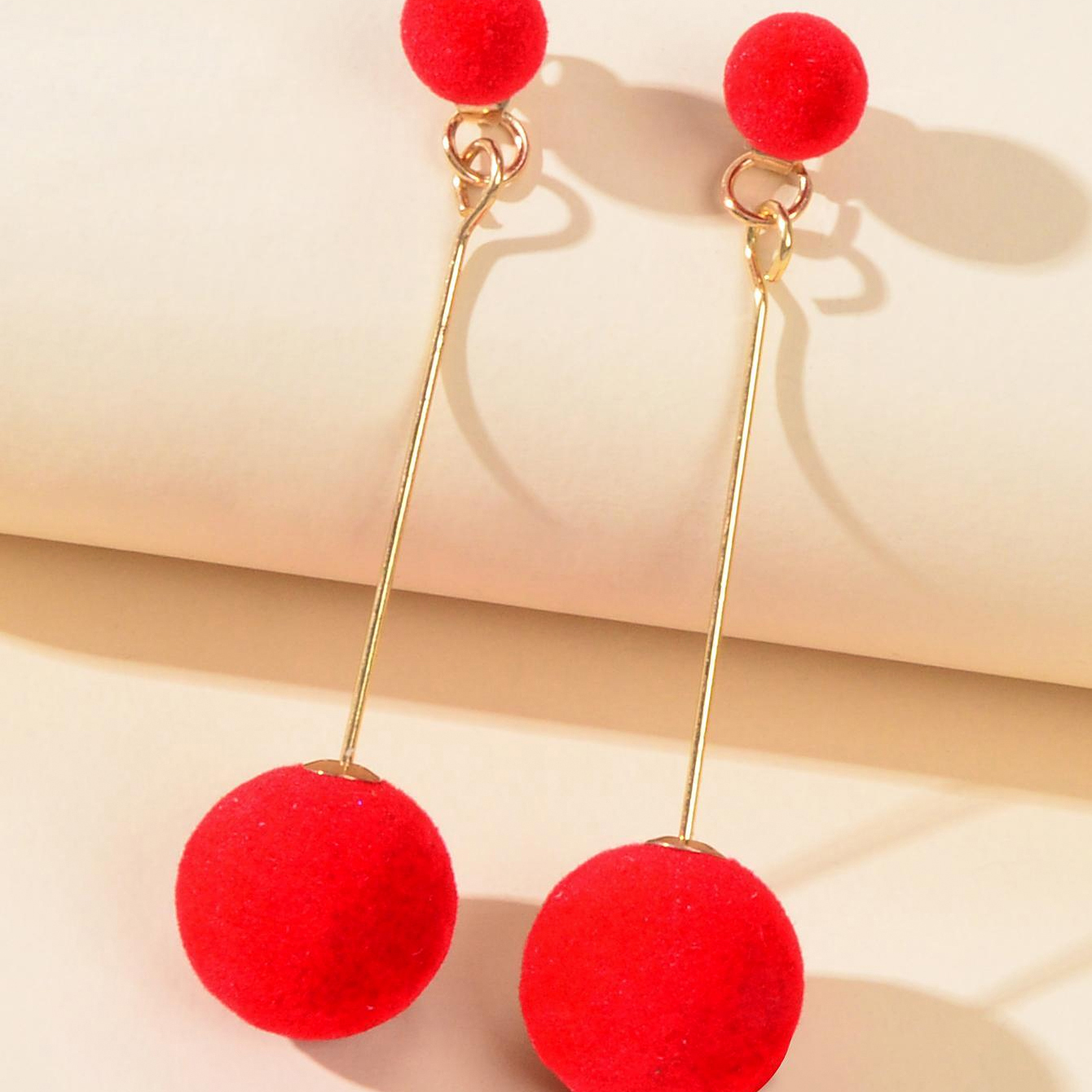 1 Pair Simple Style Circle Alloy Drop Earrings display picture 1