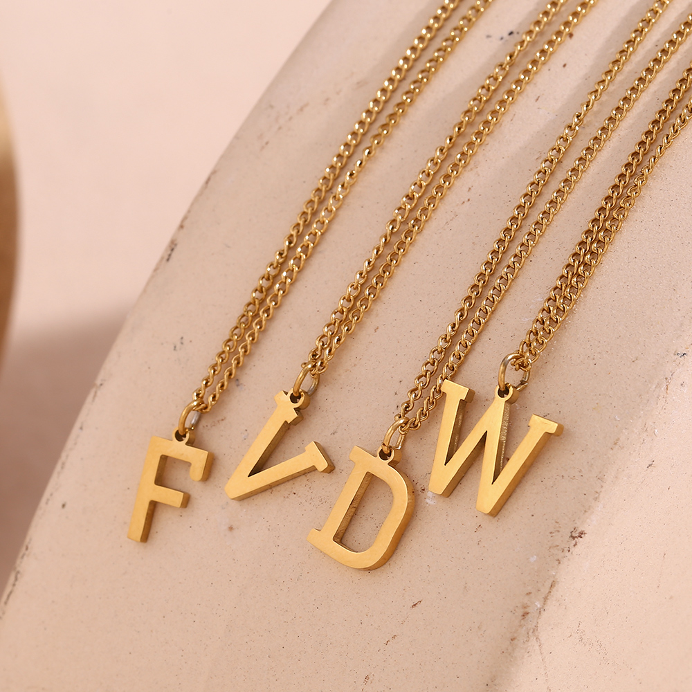 Simple Style Letter Stainless Steel Plating 18k Gold Plated Pendant Necklace display picture 4