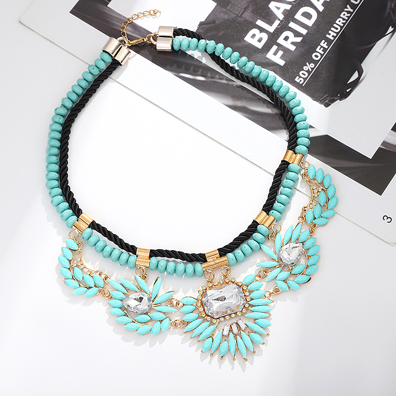 Retro Exaggerated Bohemian Geometric Arylic Alloy Women's Necklace display picture 3