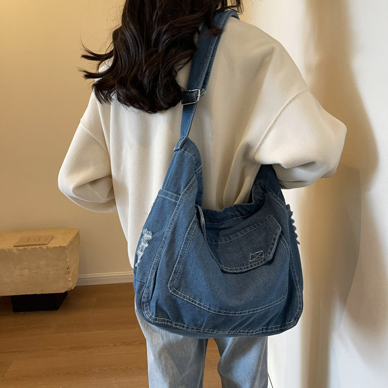 Women's Denim Solid Color Vintage Style Sewing Thread Square Zipper Crossbody Bag display picture 12