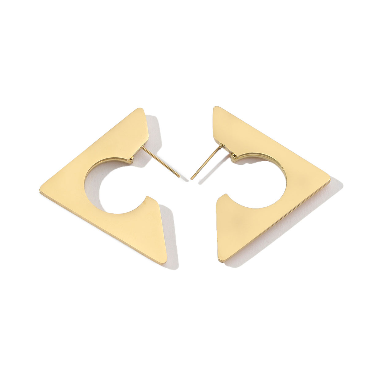 1 Pair Simple Style Triangle Polishing Plating Titanium Steel 18k Gold Plated Ear Studs display picture 5