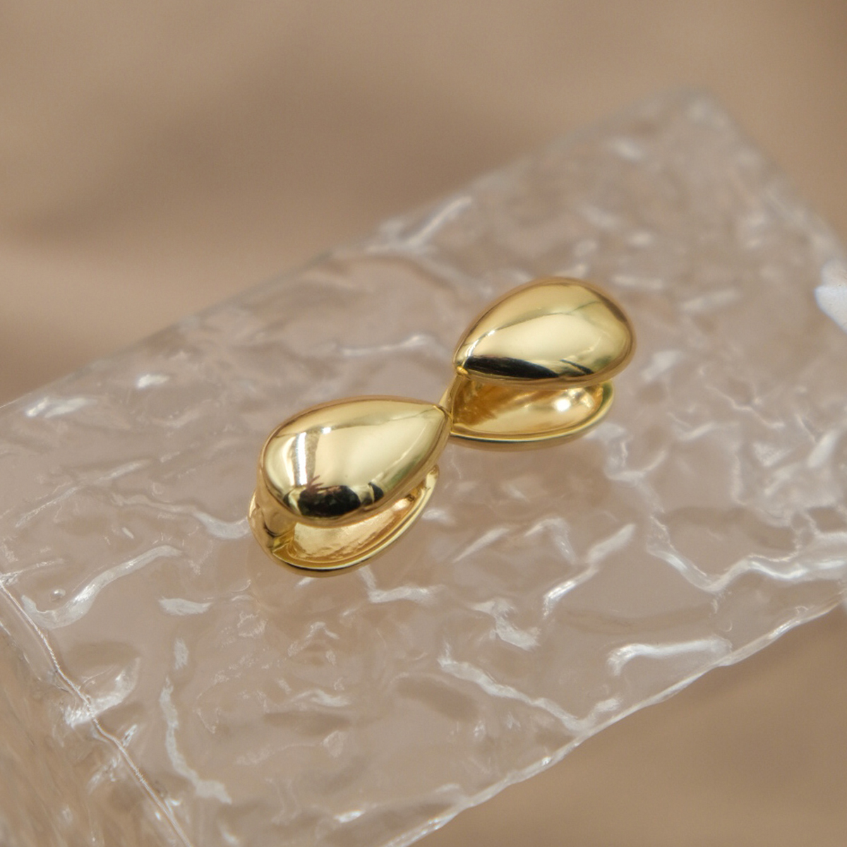 1 Pair Simple Style Water Droplets Plating Alloy Gold Plated Earrings display picture 1