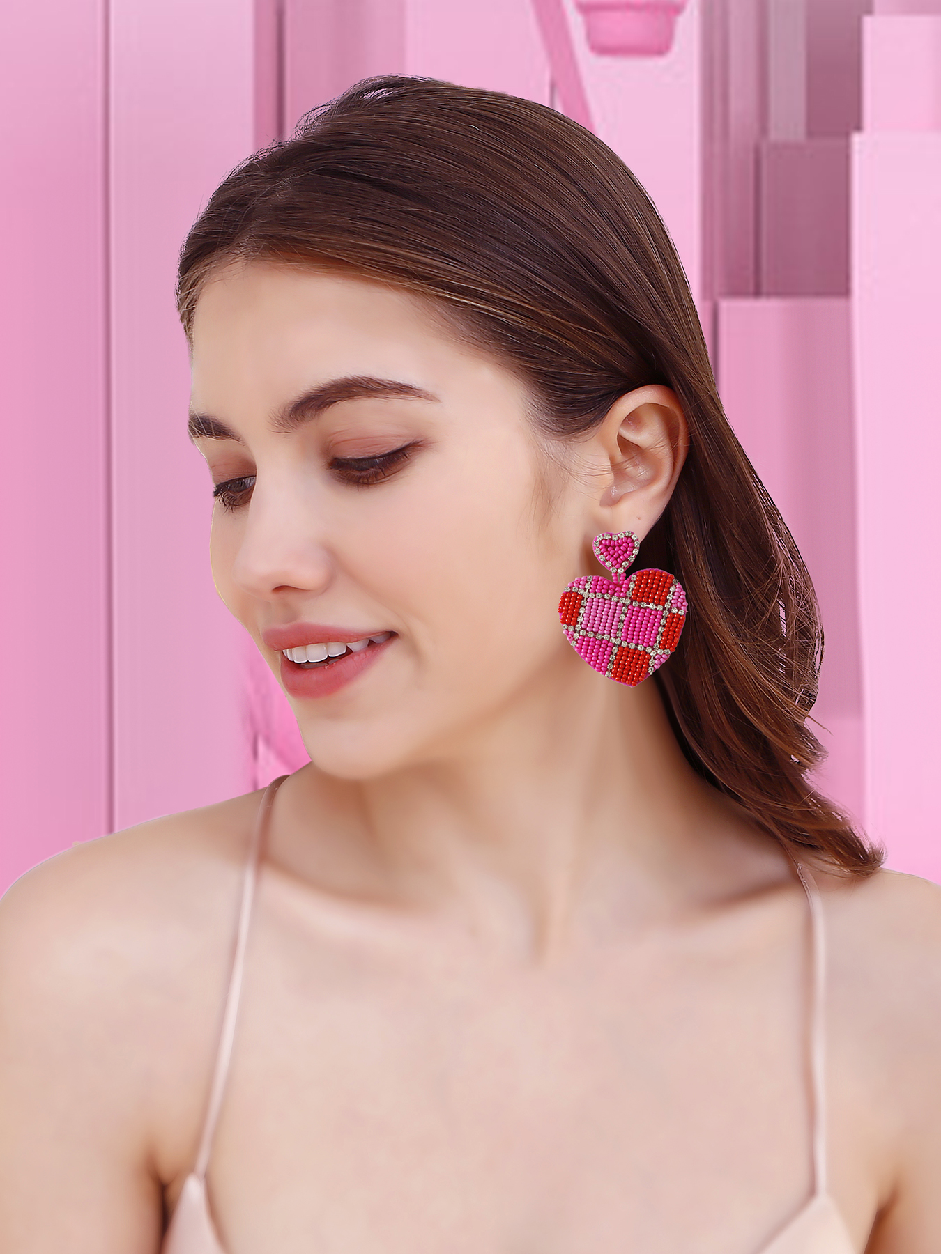 1 Pair Romantic Sweet Heart Shape Beaded Seed Bead Drop Earrings display picture 2