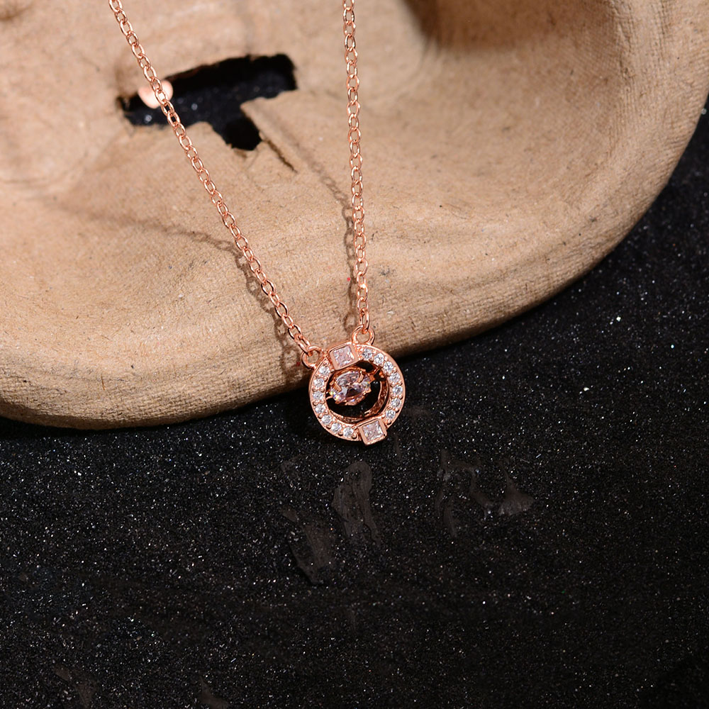 Elegant Circle Copper Pendant Necklace display picture 2