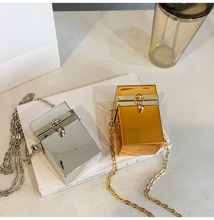 Women's Arylic Solid Color Vintage Style Square Lock Clasp Box Bag display picture 4