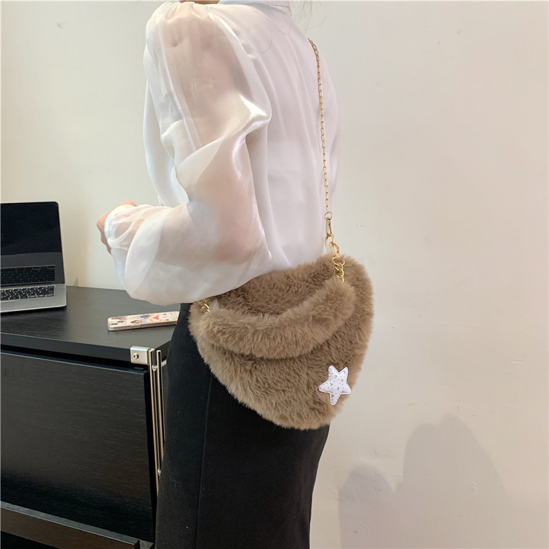 Women's Fur Solid Color Streetwear Sewing Thread Heart-shaped Zipper Shoulder Bag display picture 15