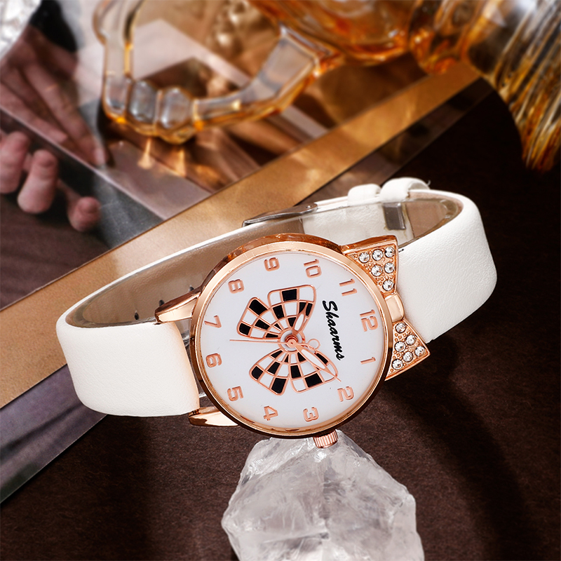 Elegant Cute Heart Shape Buckle Quartz Women's Watches display picture 13