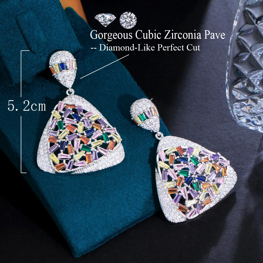 1 Pair Casual Shiny Triangle Water Droplets Inlay Copper Zircon White Gold Plated Drop Earrings display picture 4