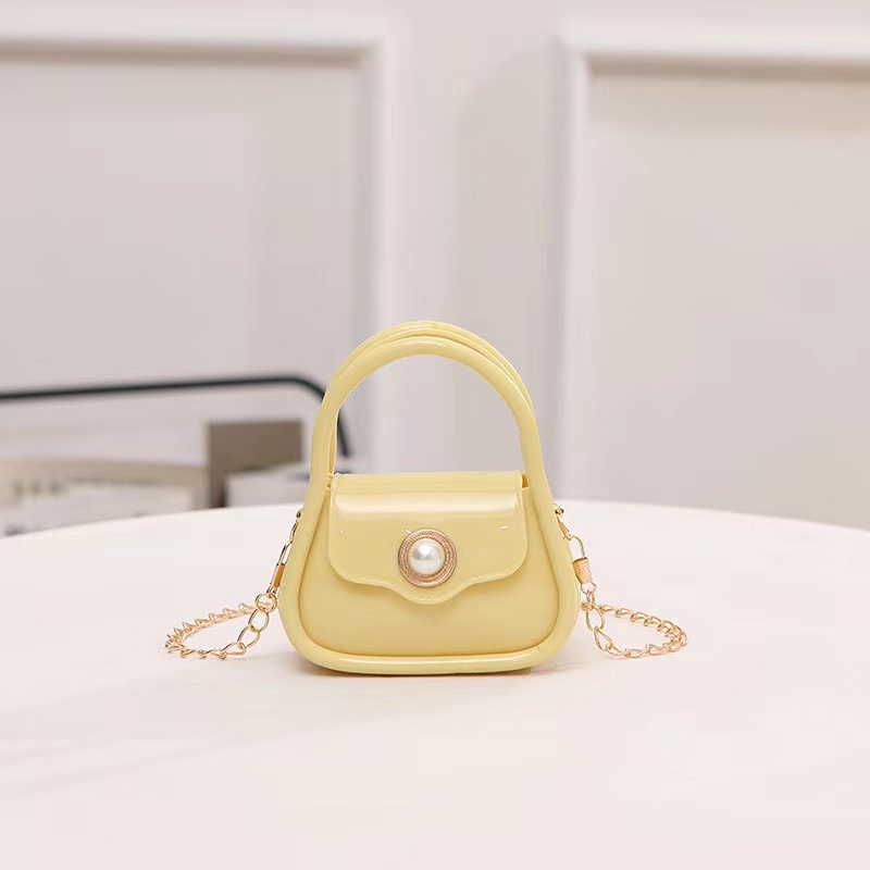 Women's Pvc Solid Color Cute Square Flip Cover Handbag display picture 6