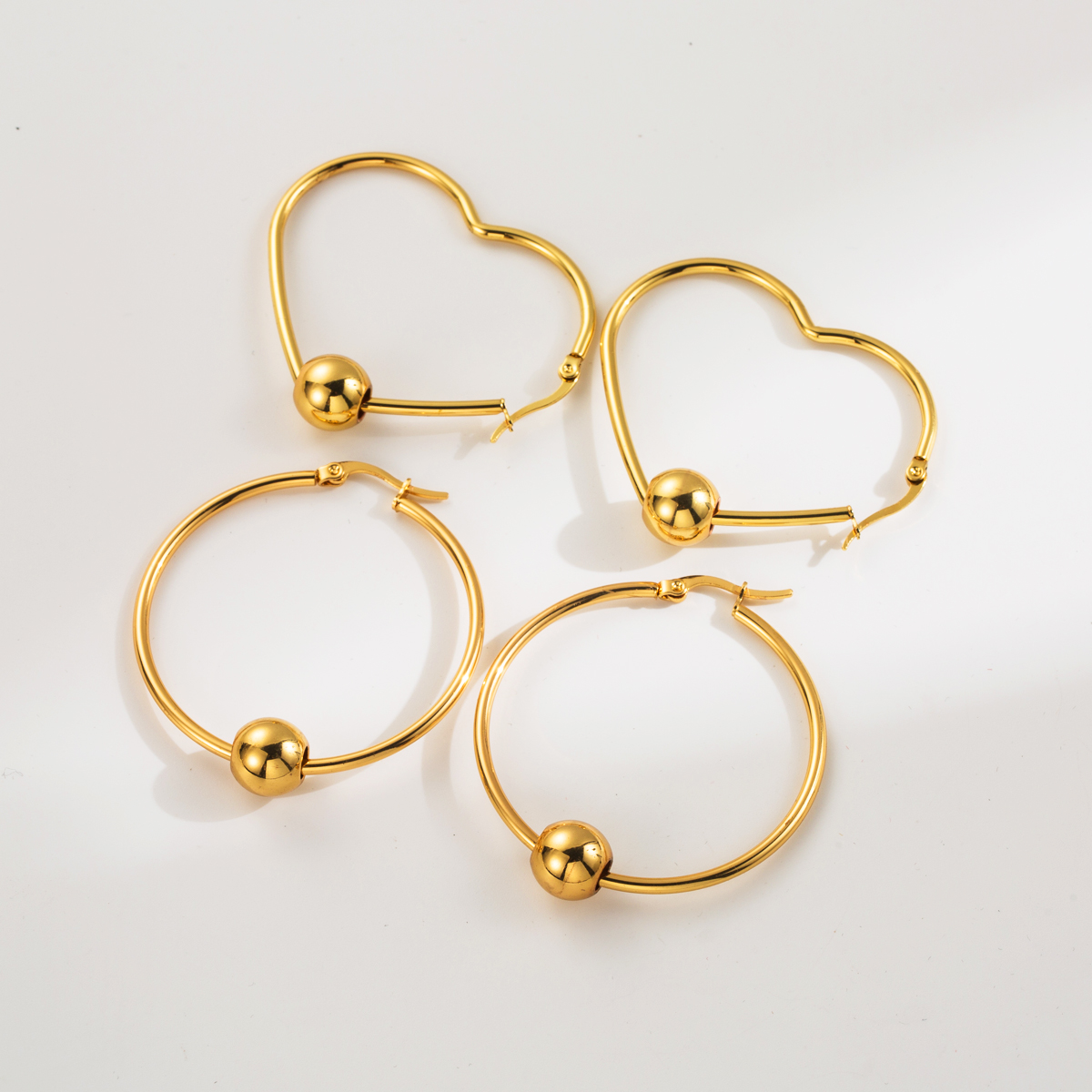 1 Pair Vintage Style Modern Style Simple Style Heart Shape Stainless Steel Hoop Earrings display picture 1