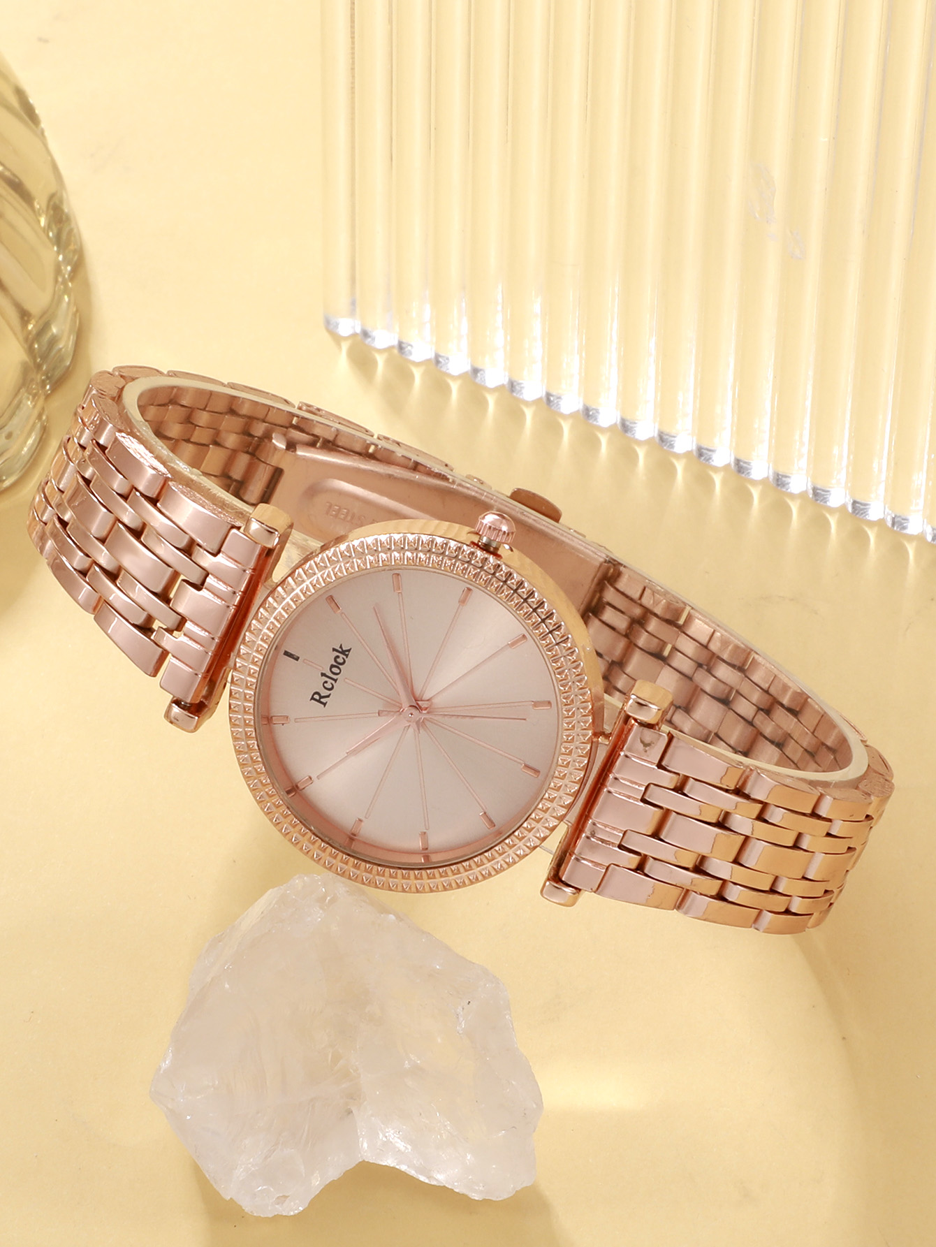 Casual Cute Luxurious Solid Color Folding Buckle Buckle Quartz Women's Watches display picture 4